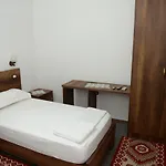 Juri Garden Gasthof Berat