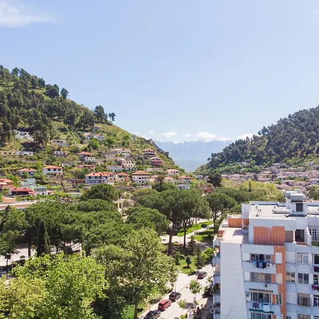 בית הארחה Juri Garden 4*