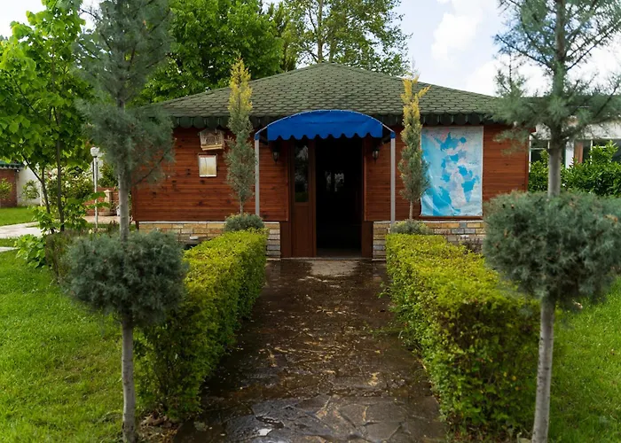 Pensionat Juri Garden 4*